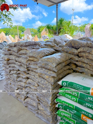 SỎI THẠCH ANH TRẮNG TỰ NHIÊN