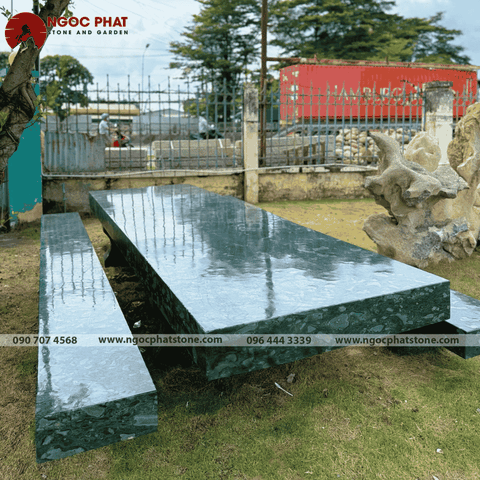 BỘ BÀN GHẾ ĐÁ XANH RÊU TỰ NHIÊN NGUYÊN KHỐI