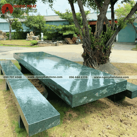 BỘ BÀN GHẾ ĐÁ XANH RÊU TỰ NHIÊN NGUYÊN KHỐI