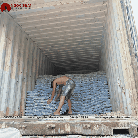 SỎI ĐEN SUỐI TỰ NHIÊN