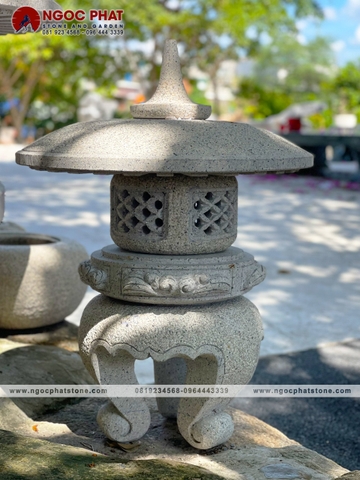 Đèn Đá Sân Vườn - Chiếc đèn lồng đá