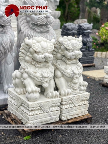 TƯỢNG LÂN ĐÁ