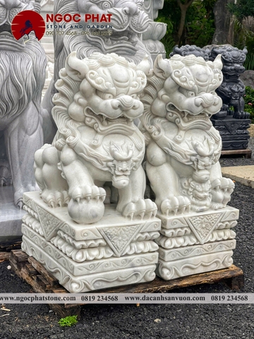 TƯỢNG LÂN ĐÁ