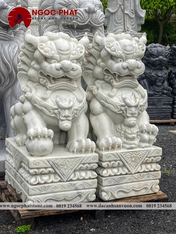 TƯỢNG LÂN ĐÁ