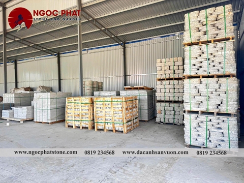 ĐÁ GRANITE TỰ NHIÊN KHỔ LỚN THEO YÊU CẦU