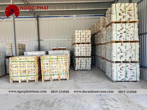 ĐÁ GRANITE / ĐÁ TẢNG TỰ NHIÊN KÍCH THƯỚC LỚN THEO YÊU CẦU