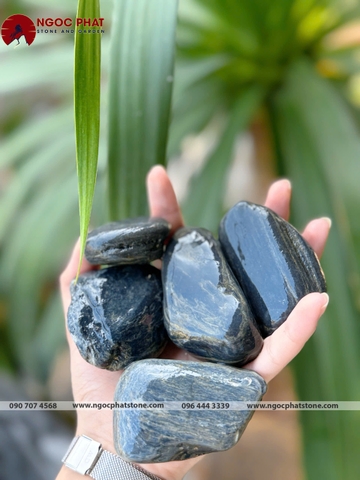 SỎI ĐEN SUỐI TỰ NHIÊN