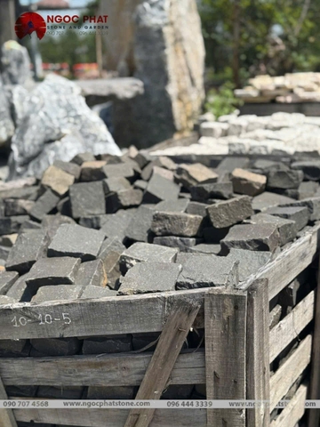 ĐÁ CUCBI CHẺ BAZAN ĐEN