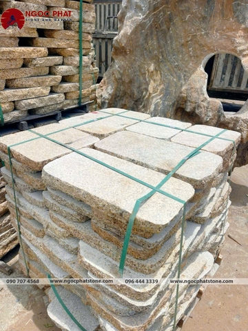 ĐÁ GRANITE VÀNG TỰ NHIÊN
