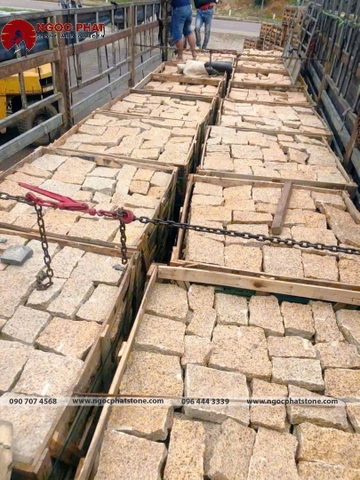 ĐÁ CHẺ VÀNG BÌNH ĐỊNH