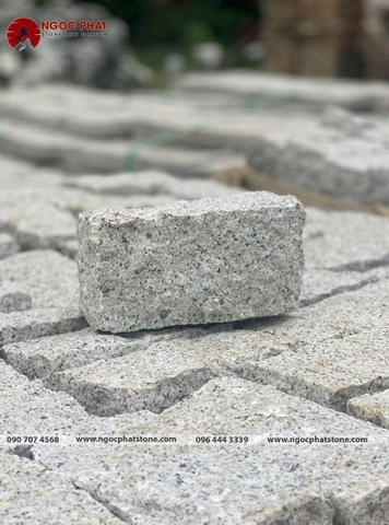 ĐÁ CUCBI CHẺ GRANITE TỰ NHIÊN