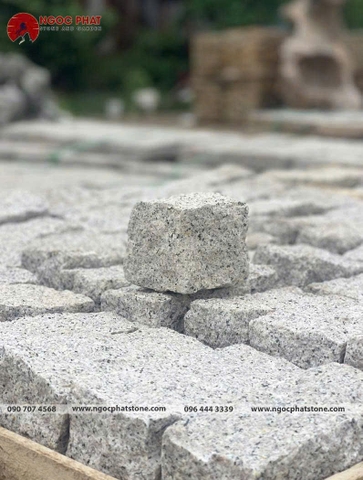 ĐÁ CUCBI CHẺ GRANITE TỰ NHIÊN
