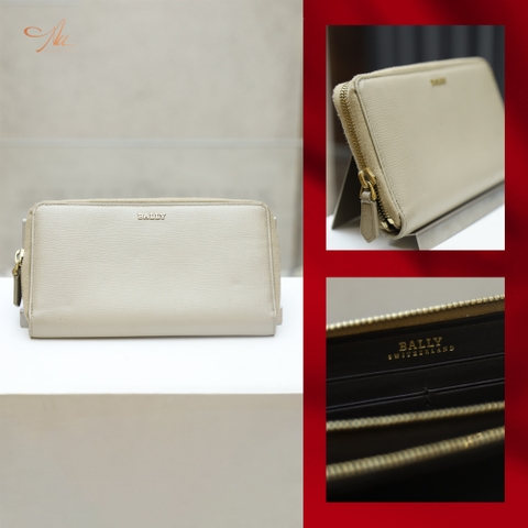 Ví Bally da trắng đục, khóa kéo, khóa vàng