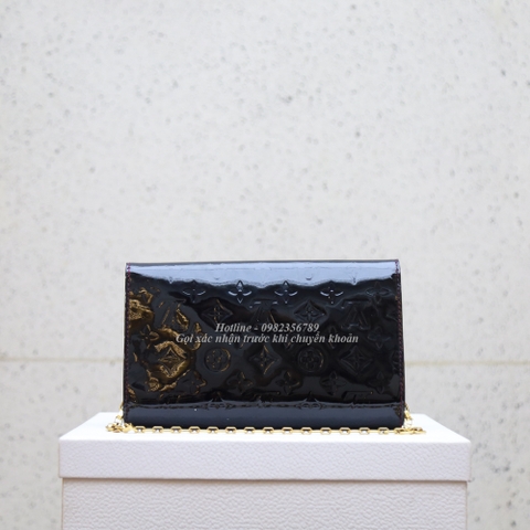 KG-Clutch LV Ana chain màu đen bóng họa tiết mono lòng đỏ khóa vàng