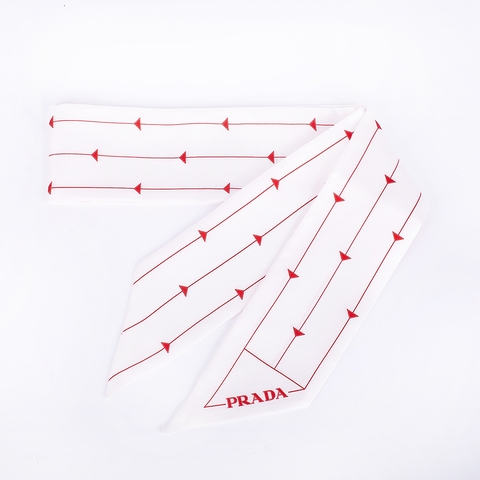 Khăn Prada Quấn Túi Màu Trắng Họa Tiết Tam Giác Đỏ