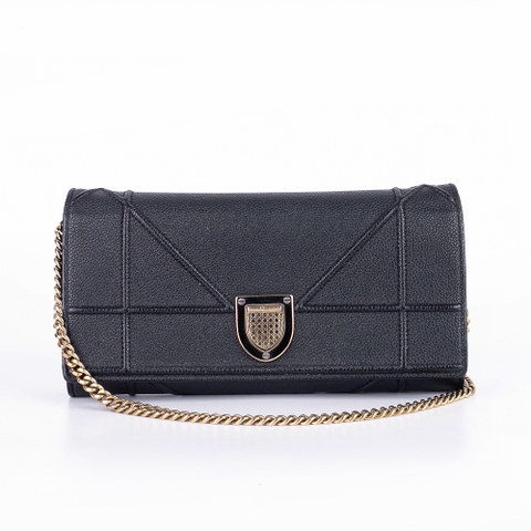 Túi Diorama Woc Da Grained Màu Đen Khóa Vàng