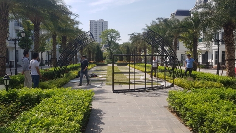 HÀNG RÀO SẮT NGHỆ THUẬT - THẠCH BÀN LAKESIDE