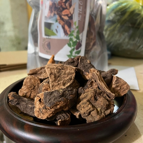 Giá củ hà thủ ô đỏ Giá củ hà thủ ô đỏ