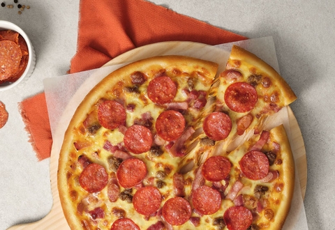 Pizza Xúc Xích Ý