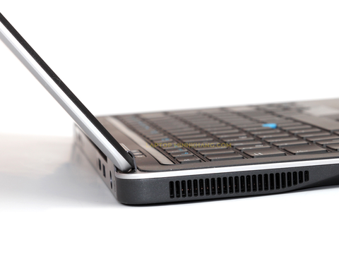 ( Bảo Hành 24 Tháng) DELL Latitude E7440 Laptop Doanh Nhân ( mới 98%-99%)