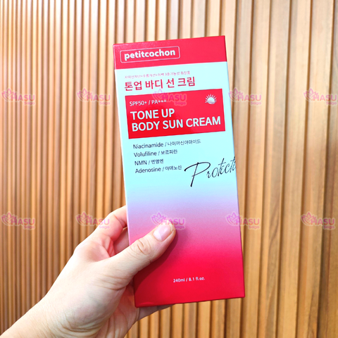 Kem Dưỡng Trắng Da Body Chống Nắng Nâng Tone Petit Cochon Tone Up Body Sun Cream SPF50+ PA+++ 240ml