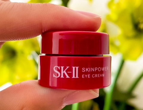 Kem mắt SK-II Skin Power Eye Cream Radical New Age 2.5g