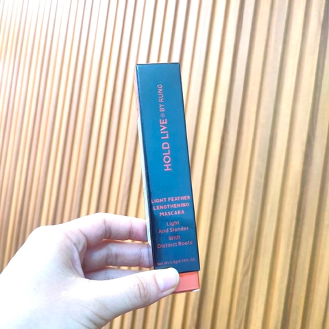 [Chính hãng] Masscara chuốt mi giúp lông mi cong, dài và dày Hold Live Light Feather Lengthening Mascara 3.8g