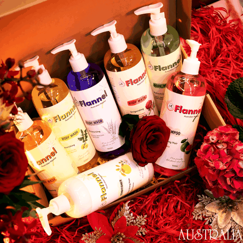 Sữa tắm trái cây hương nước hoa tinh tế Flannel dưỡng da trắng sáng, mềm mại 500ml