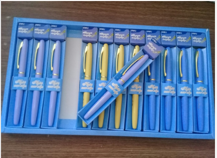 Bút máy Deli Q898-LA