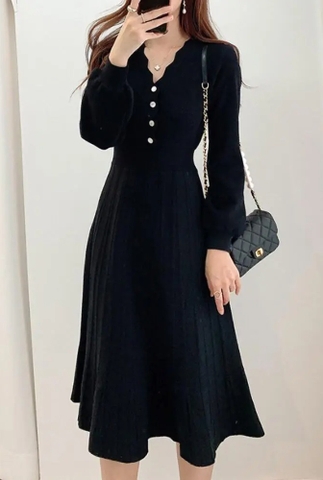 Đầm len lưng cao dài tay kiểu Pháp đen Xiny D332230