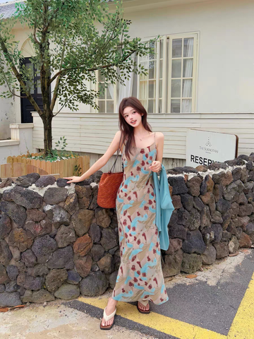 Set 2 món áo khoác chống nắng + đầm hoa nhí B335