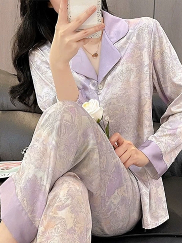 Bộ Đồ Ngủ Lụa Băng Nữ Tím Sơn Nước, Mỏng Dài Tay, Thon Gọn, Thanh Lịch DN150250