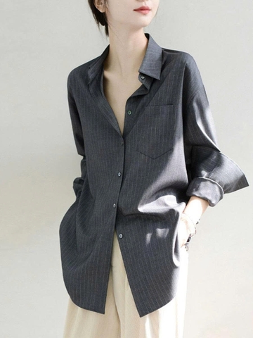 Áo Sơ Mi Nữ Kẻ Sọc Oversize Cao Cấp – Thời Trang 2025 D206250