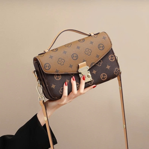 Túi Xách Nữ 2026 – Mẫu Túi Đeo Chéo Mùa Hè Sang Trọng, Nhẹ, Thời Trang Với Quai Xích Cao Cấp TX233250