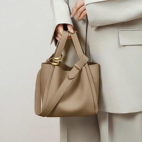 Túi Đeo Chéo Nữ Thu-Đông 2025 – Mẫu Bucket Đa Năng “Hot” Nhất TX257250