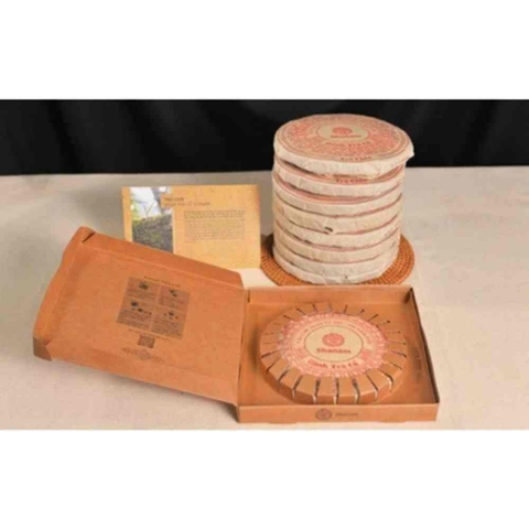 COMBO 3 NĂM CHUM TRÀ VÀNG - BÁNH TRÀ CHÍN TÀ XÙA 1T-2L 300G BTR