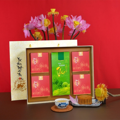 SET TRÀ BÁNH TT0104G( 1 HỘP TRÀ XANH THỨC 80G + 4 BÁNH TT 120G )