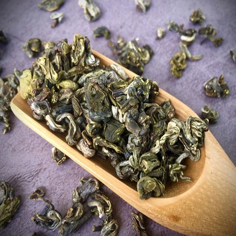 SET TRÀ BÁNH TT0104H ( 1 HỘP TRÀ XANH VIÊN 80G + 4 BÁNH TT 120G )