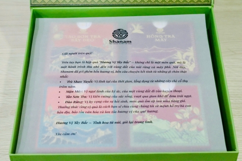 SET QUÀ HƯƠNG VỊ TÂY BẮC ( 1 HŨ TÁO + 1 HŨ ĐÀO + 1 HŨ MẬN + 1 HỘP HTM 30G)