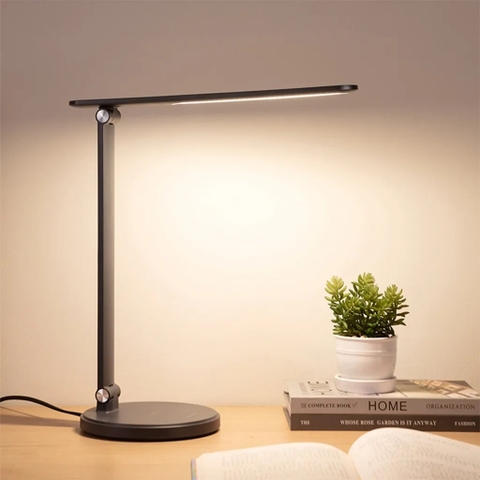 Đèn bàn Panasonic HHLT0424 chống cận-Hàng chính hãng