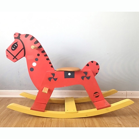 Ngựa gỗ bập bênh