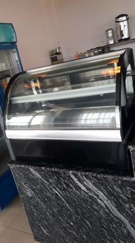 Tủ bánh sinh nhật Berjaya SCLG4-80f 90cm cũ