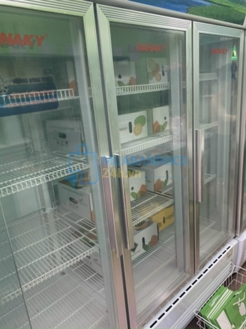 Tủ mát sanaky 1500  lít giá rẻ, thanh lý ngay, miễn phí vận chuyển 