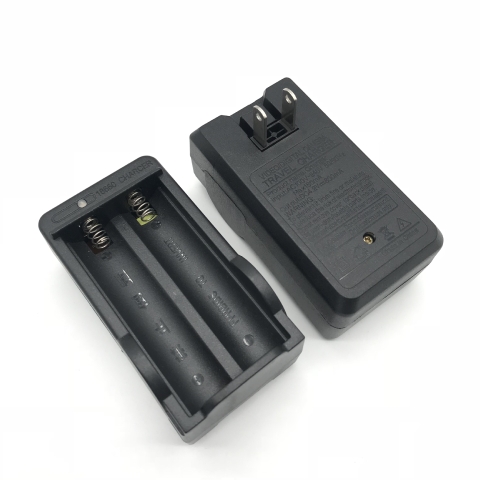 Hộp sạc Pin 18650 2 Viên