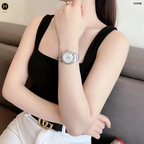Đồng Hồ Nữ GV2 Quartz Diamond Limited Edition 12425B  Dây Thép Mặt Trắng