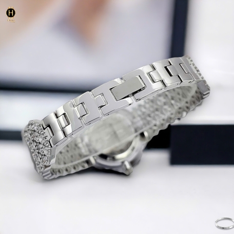 Đồng Hồ Nữ Royal Crown Quartz 2606