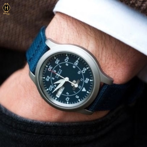 Đồng Hồ Nam Seiko 5 Automatic Sports Quân Đội Blue SNK807K2 ( SNK807K ) Dây Vải Mặt Xanh Lam