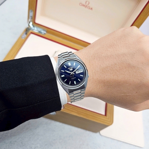 Seiko Automatic SNXS77K1 Dây Thép Vỏ Trắng Mặt Xanh