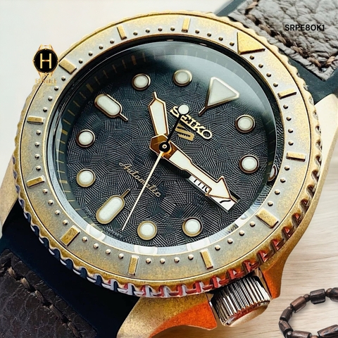 Đồng Hồ Nam Seiko 5 Automatic SRPE80K1 Sport Dây Silicon Nâu Mặt Đen