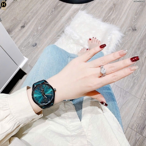 Đồng Hồ Uniex Versace Quartz V-Vertical VE3H00322